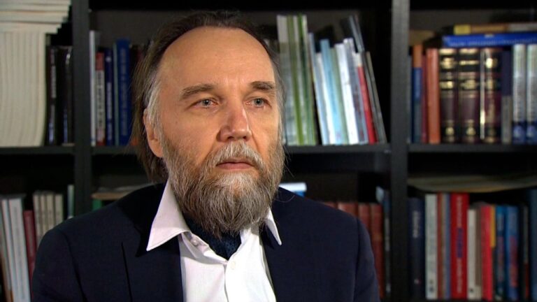 145419_1749480859866_220821070936alexanderdugin2017.jpg